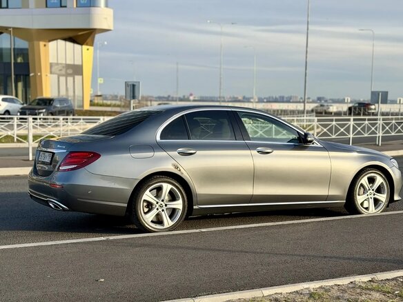 2017 Mercedes-Benz E-Класс 400 V (W213, S213, C238), серый, 2790000 рублей - вид 11