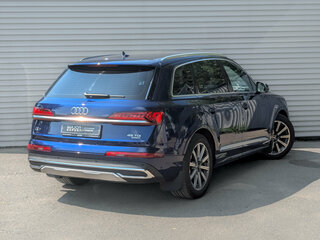 2022 Audi Q7 45 TDI II (4M) Рестайлинг, синий, 8595000 рублей, вид 5
