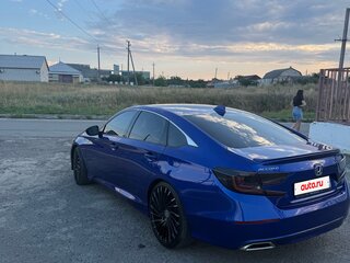 2020 Honda Accord X, синий, 2350000 рублей, вид 4