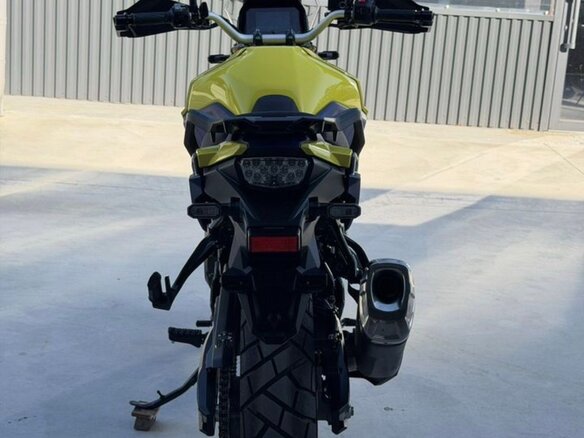 2023 Suzuki V-Strom 800DE, жёлтый, 1150000 рублей - вид 6