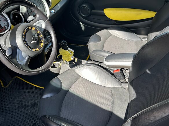 2007 Mini Hatch One II (R56), жёлтый, 800000 рублей - вид 9