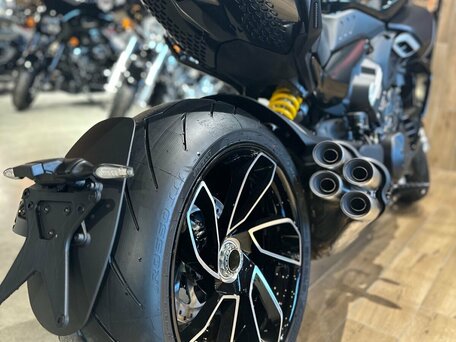 2025 Ducati Diavel V4, чёрный, 3300000 рублей, вид 5