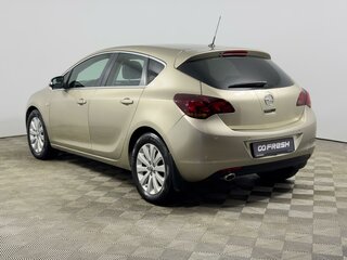 2011 Opel Astra J, бежевый, 629900 рублей, вид 2