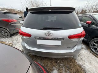 2010 Toyota Wish II, серый, 684000 рублей, вид 5
