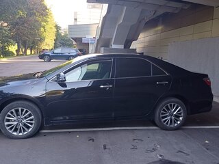 2018 Toyota Camry VII (XV50) Рестайлинг 2, чёрный, 2700000 рублей, вид 4