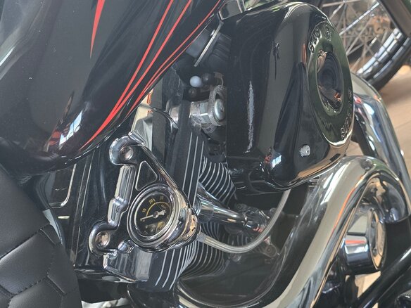 2014 Harley-Davidson Dyna Wide Glide, чёрный, 890000 рублей - вид 17