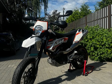 2011 KTM 690 SMC, белый, 499000 рублей, вид 4