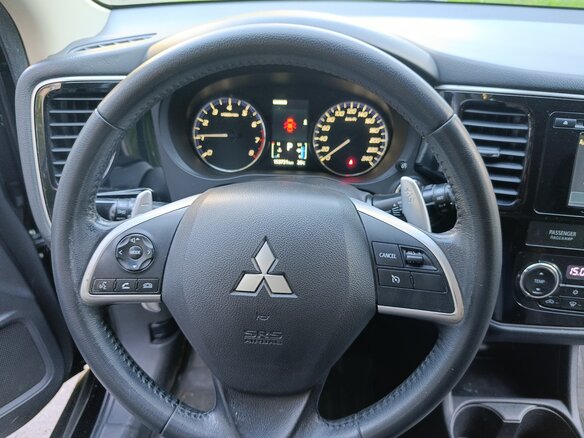 2013 Mitsubishi Outlander III, чёрный - вид 11