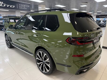 2025 BMW X7 40d I (G07) Рестайлинг, зелёный, 15495000 рублей, вид 5