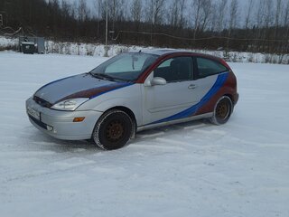 2000 Ford Focus I (North America), серебристый, 200000 рублей, вид 5