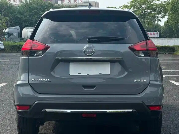 2025 Nissan X-Trail III Рестайлинг 2, серый - вид 2