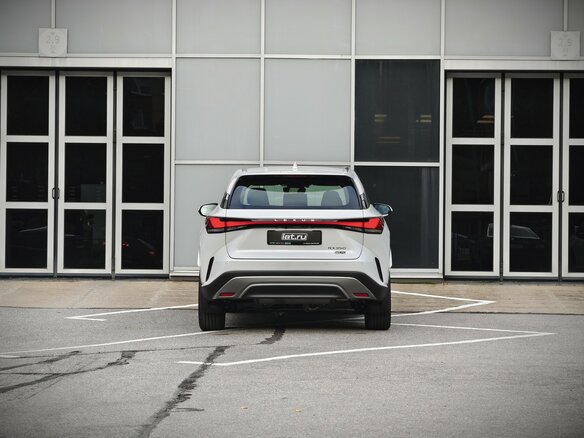 2024 Lexus RX 350 V, белый - вид 11