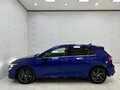 2022 Volkswagen Golf VIII, синий, 1679000 рублей - вид 5