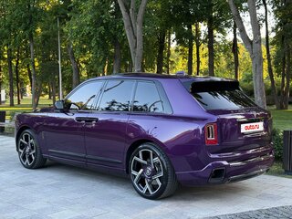 2018 Rolls-Royce Cullinan I (Series I), фиолетовый, 28900000 рублей, вид 4