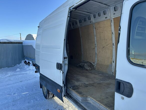 2012 Iveco Daily, белый, 2100000 рублей - вид 17