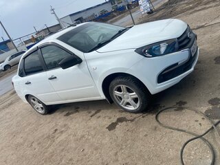 2018 Lada (ВАЗ) Granta I Рестайлинг, белый, 375000 рублей, вид 1