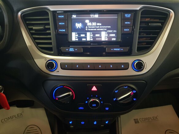 2019 Hyundai Solaris II, красный, 1645000 рублей - вид 9
