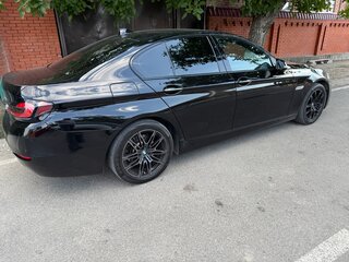 2015 BMW 5 серии 520i VI (F10/F11/F07) Рестайлинг, чёрный, 2010000 рублей, вид 4