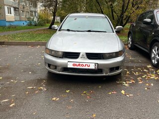 2002 Mitsubishi Galant VIII Рестайлинг, серебристый, 168900 рублей, вид 1