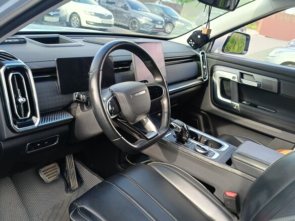 2023 Jaecoo J7 I, чёрный, 2600000 рублей - вид 4