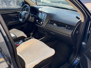 2020 Mitsubishi Outlander III Рестайлинг 3, синий, 2550000 рублей, вид 5