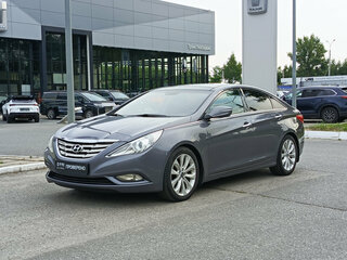 Hyundai Sonata VI (YF)