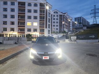 2020 Honda Clarity Plug-in Hybrid II, серый, 1490000 рублей, вид 4