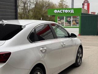 2019 Kia Cerato IV, белый, 1660000 рублей, вид 4