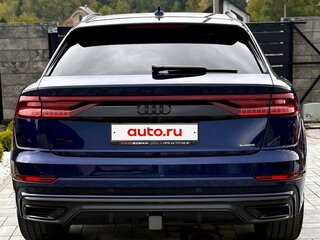 2022 Audi Q8 55 TFSI I (4M), синий, 5650000 рублей, вид 5