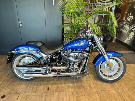 2025 Harley-Davidson Fat Boy, синий, 3690000 рублей, вид 1