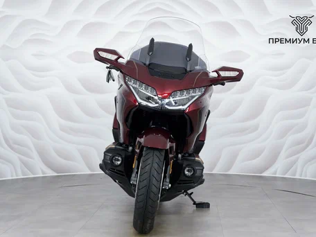 2025 Honda GL 1800 Gold Wing, красный, 3199000 рублей, вид 4