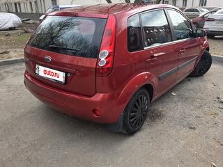 2007 Ford Fiesta Mk5, красный, 405000 рублей, вид 5
