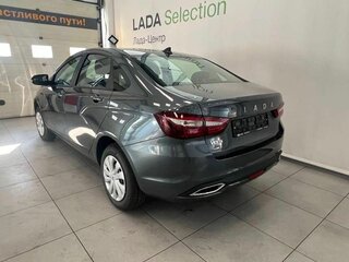 2026 Lada (ВАЗ) Vesta I Рестайлинг (NG), серый, 1687950 рублей, вид 2