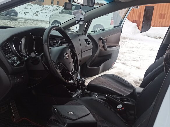 2014 Kia Ceed II, белый, 1050000 рублей - вид 10