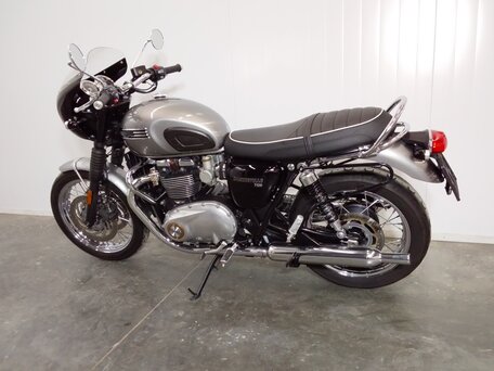 2020 Triumph Bonneville T120, серый, 945000 рублей, вид 3