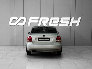2018 Volkswagen Polo V Рестайлинг, серебристый, 1198000 рублей, вид 4