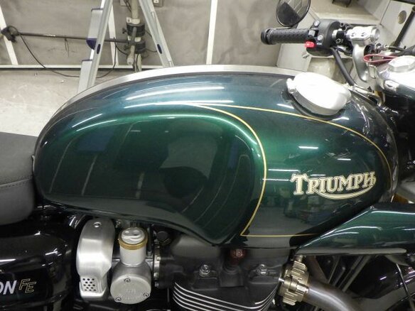 2024 Triumph Thruxton, зелёный, 1445000 рублей - вид 10