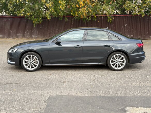 2020 Audi A4 45 TFSI V (B9) Рестайлинг, серый, 4195000 рублей - вид 3