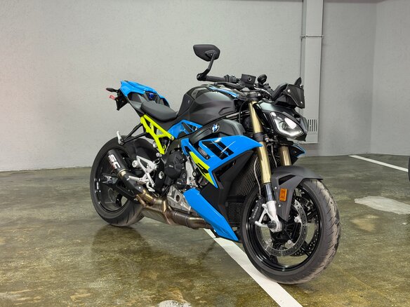 2025 BMW S 1000 R, синий, 1950000 рублей - вид 6