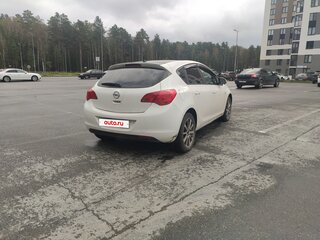 2011 Opel Astra J, белый, 540000 рублей, вид 3