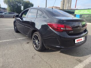 2013 Opel Astra J Рестайлинг, чёрный, 645000 рублей, вид 4