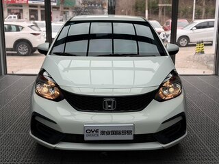 2022 Honda Fit IV Рестайлинг, белый, 990005 рублей, вид 3