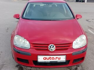 2005 Volkswagen Golf V, красный, 470000 рублей, вид 1