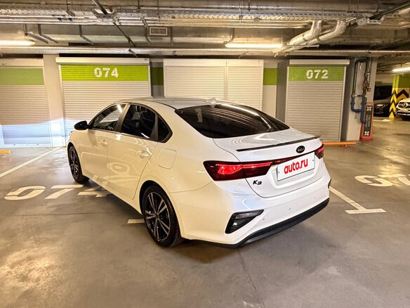 2021 Kia K3 II, белый - вид 17