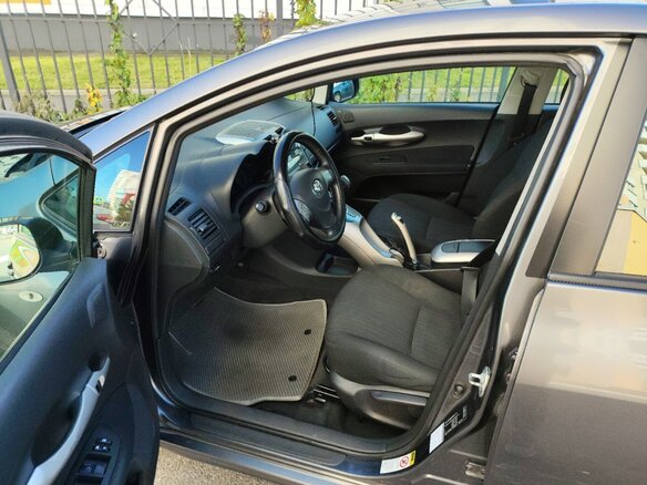2008 Toyota Auris I, серый, 410000 рублей - вид 12
