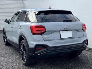 2021 Audi Q2 35 TFSI I Рестайлинг, серебристый, 1398000 рублей, вид 3