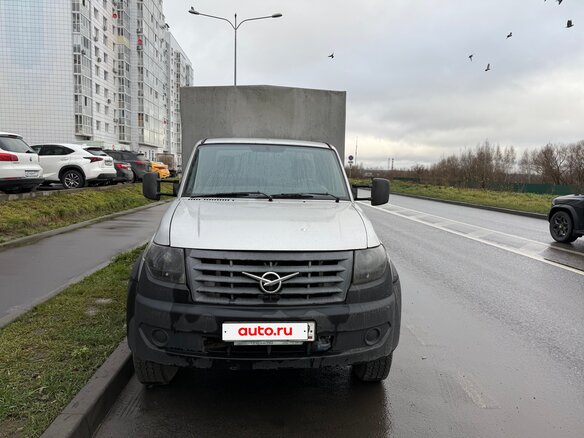 2017 УАЗ Профи, серебристый, 650000 рублей