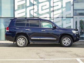 2017 Toyota Land Cruiser 200 Series Рестайлинг 2, синий, 5640000 рублей, вид 5