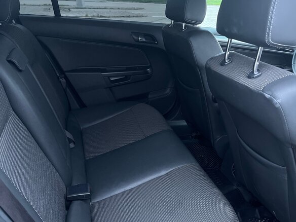 2011 Opel Astra H Рестайлинг, серый, 600000 рублей - вид 9