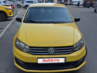 2018 Volkswagen Polo V Рестайлинг, жёлтый, 500000 рублей, вид 3
